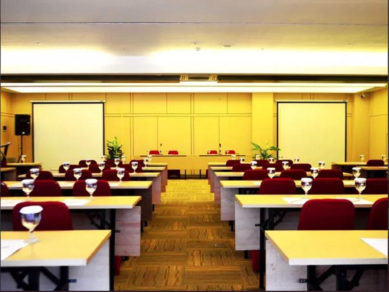 Favehotel Banjarbaru Esterno foto